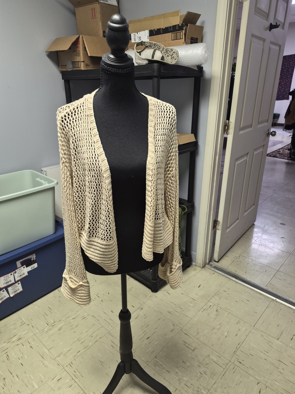 Hem & Thread Open-Knit Cropped Cardigan in Cream